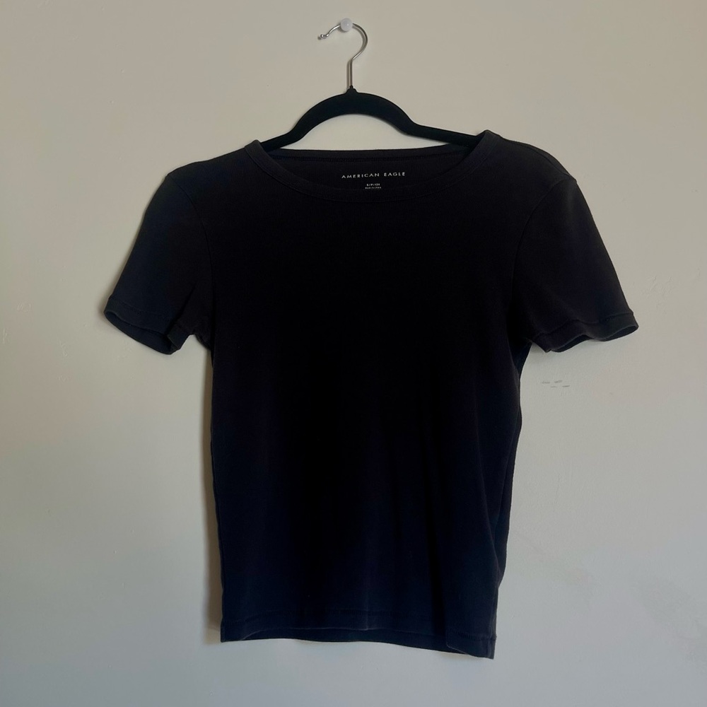 American Eagle Outfitters Black T-Shirt
